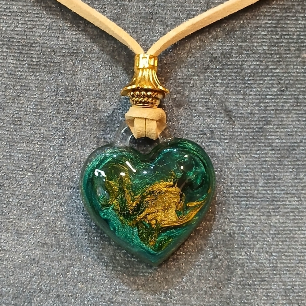 Handmade Emerald Green and Gold Heart Pendant Necklace